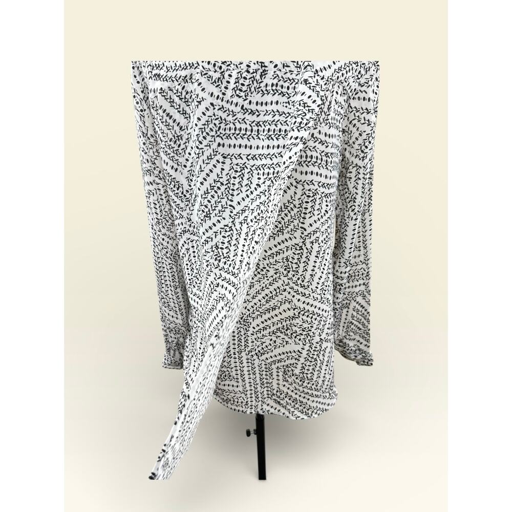 Cabi White And Black Pattern Split Back Blouse, S… - image 4